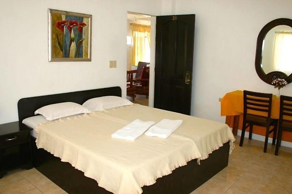 Island Inn Boracay Balabag  Exterior photo